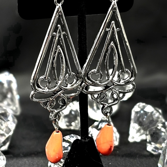 🔸️🧡'Transcendent Trendsetter' Orange Silver Fishhook Earrings Paparazzi🧡🔸️ - Picture 2 of 4